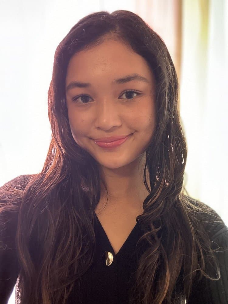 Sophie Phan, violist and pianist, Harmony Ensemble alumni.